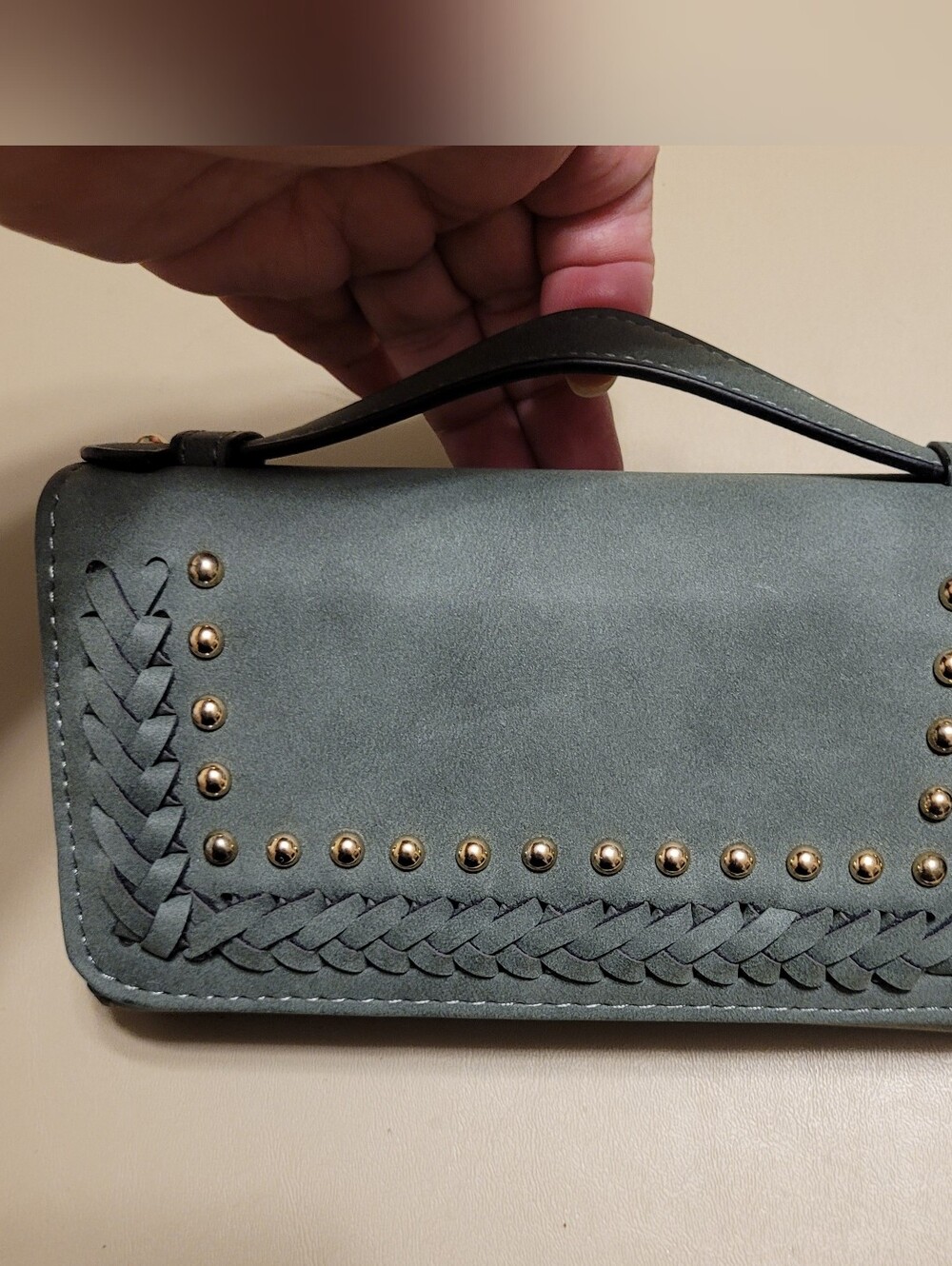 Stylish Braided Accent Gray/Green Wallet/crossbody.  Removeable Strap.  Cute! - Picture 3 of 9